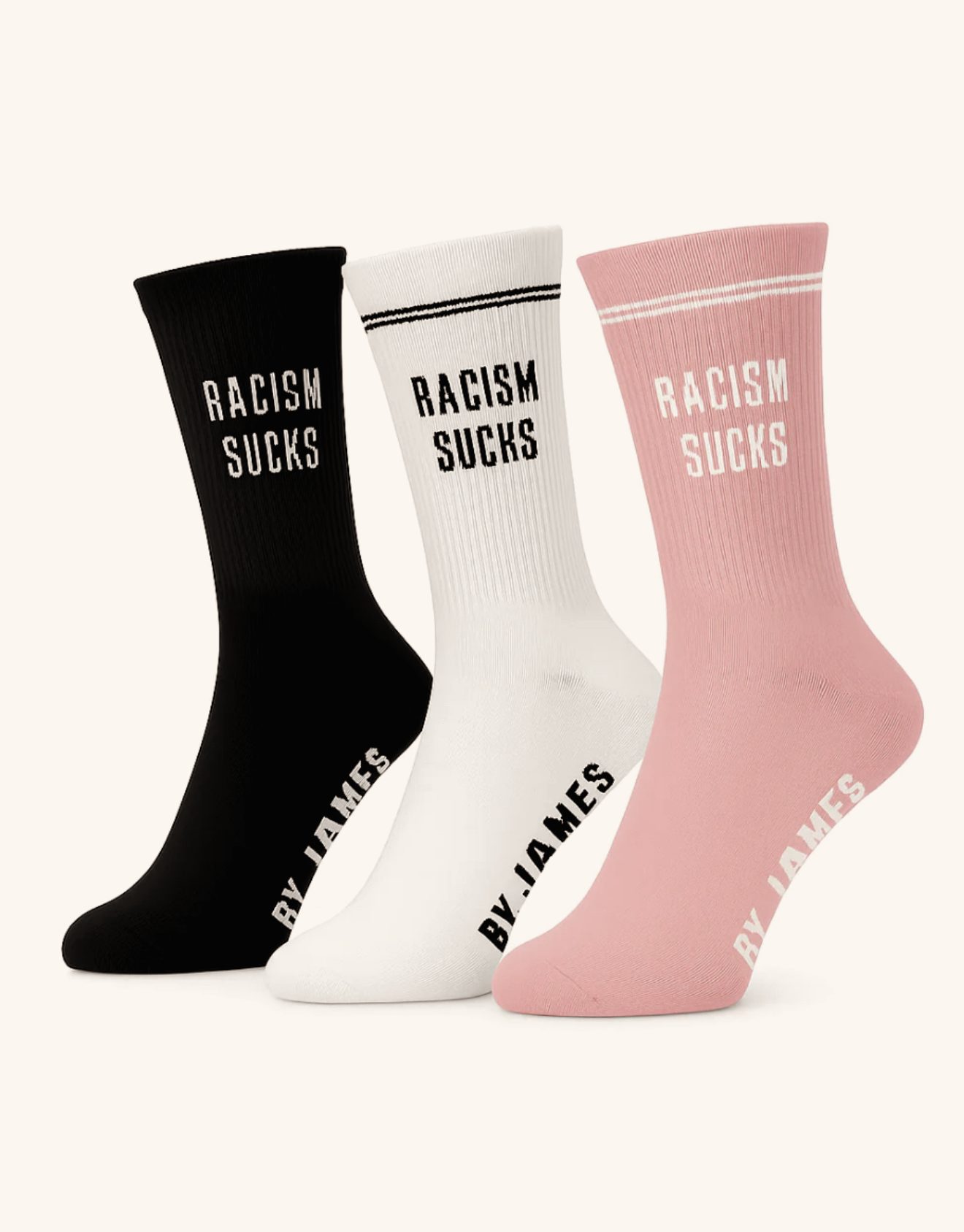 Racism Sucks-sokker fra BY JAMES